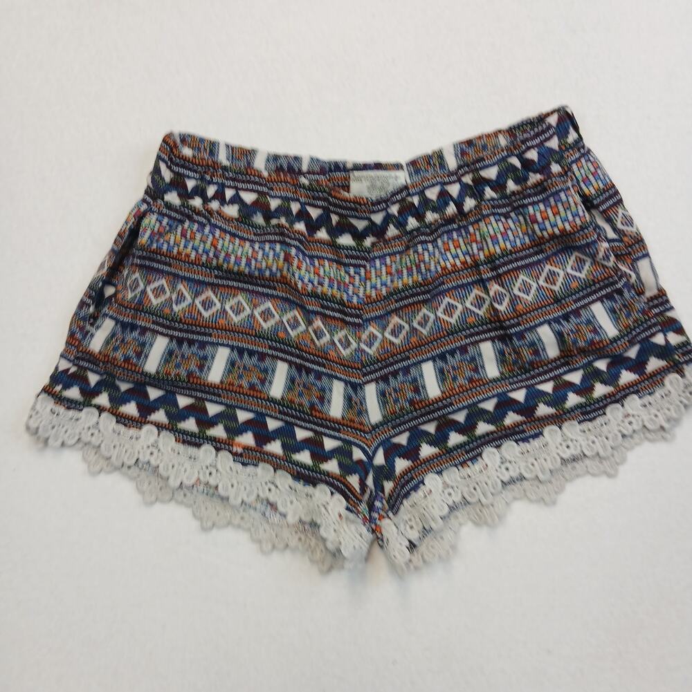 Harmony + Havoc Womens Medium Tribal Lace Trim High Rise Boho Shorts